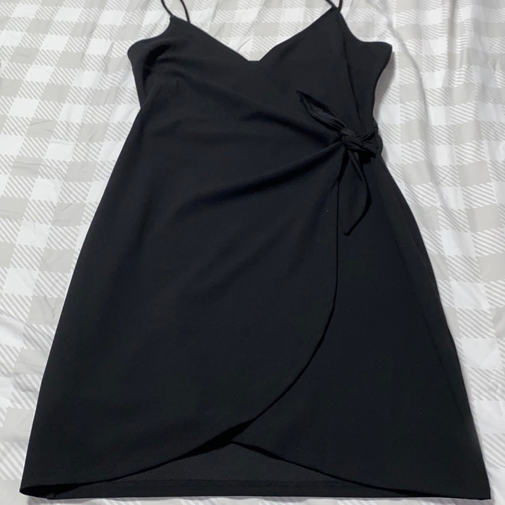 Size 8 bodycon wrap dress‎ from H&M